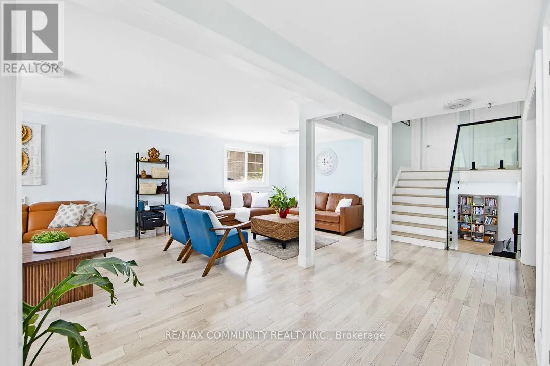 168 KINGSLAKE ROAD