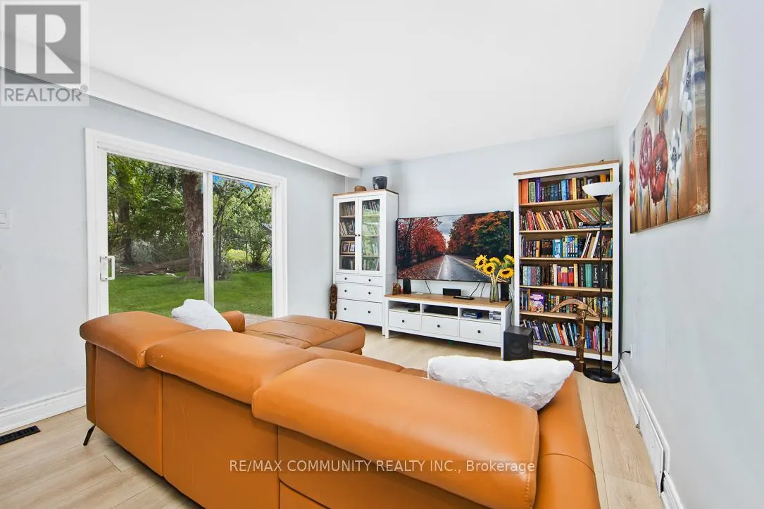 168 KINGSLAKE ROAD