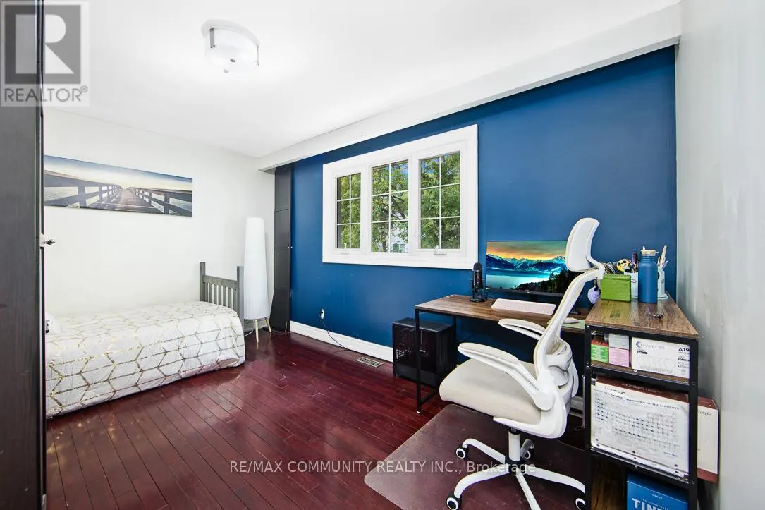 168 KINGSLAKE ROAD