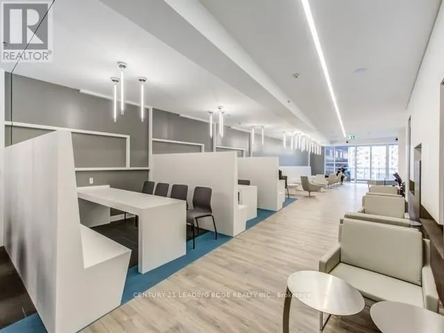 1012 - 181 DUNDAS STREET E