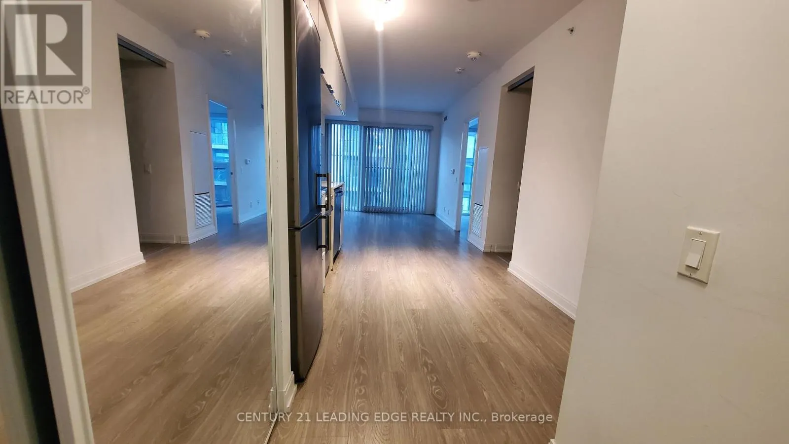 1012 - 181 DUNDAS STREET E