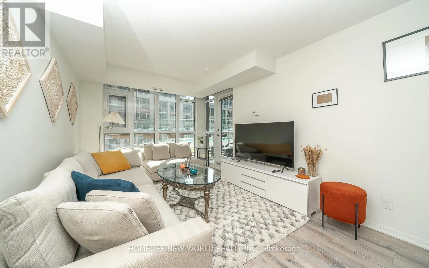 302 - 35 BASTION STREET
