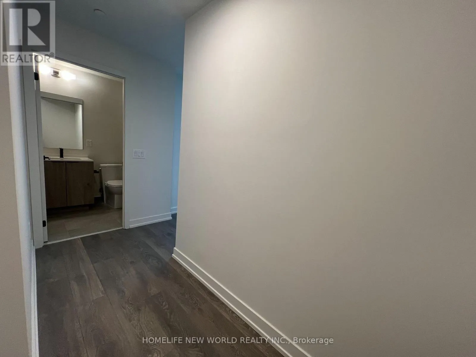 1111 - 181 STERLING ROAD