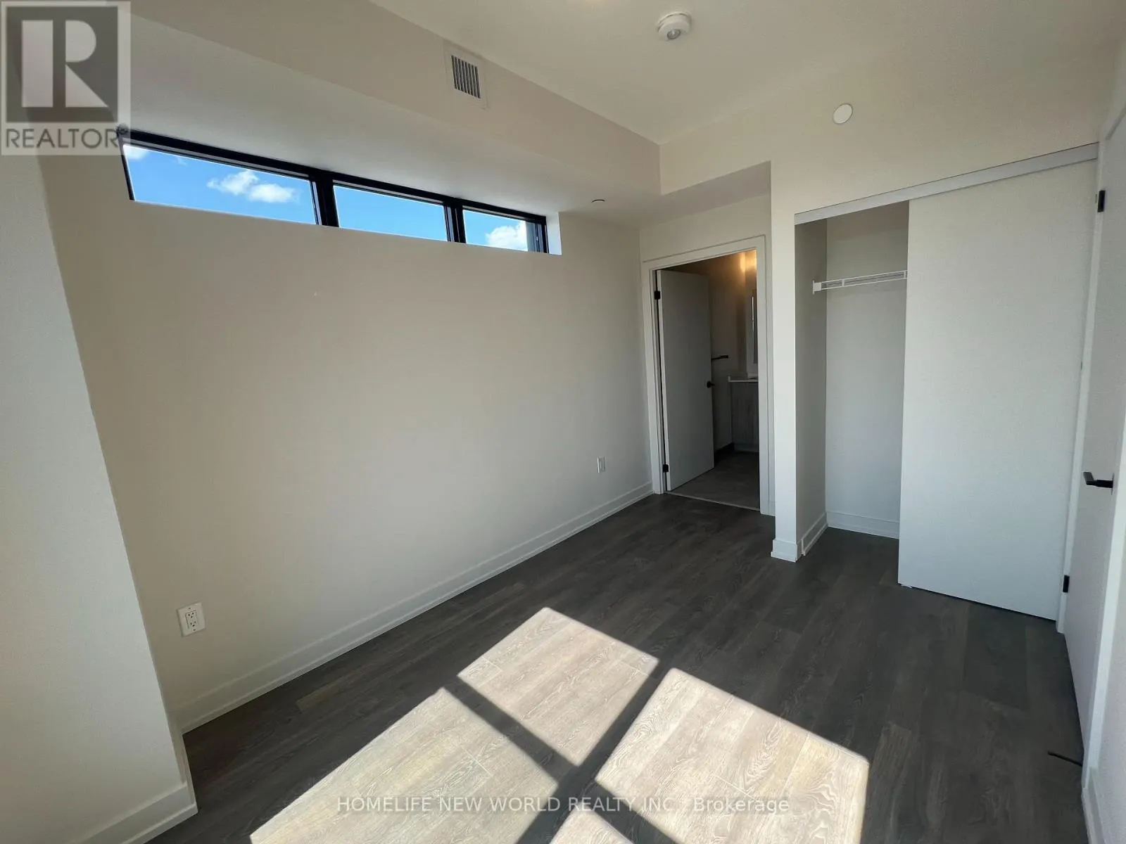 1111 - 181 STERLING ROAD