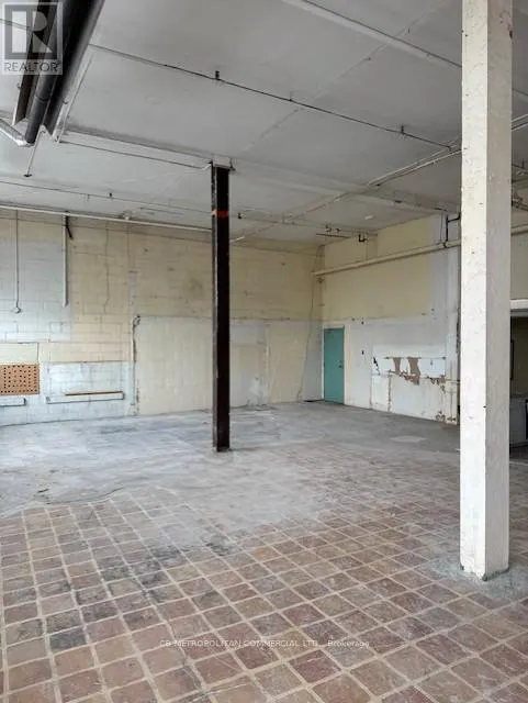 114 - 28 INDUSTRIAL STREET
