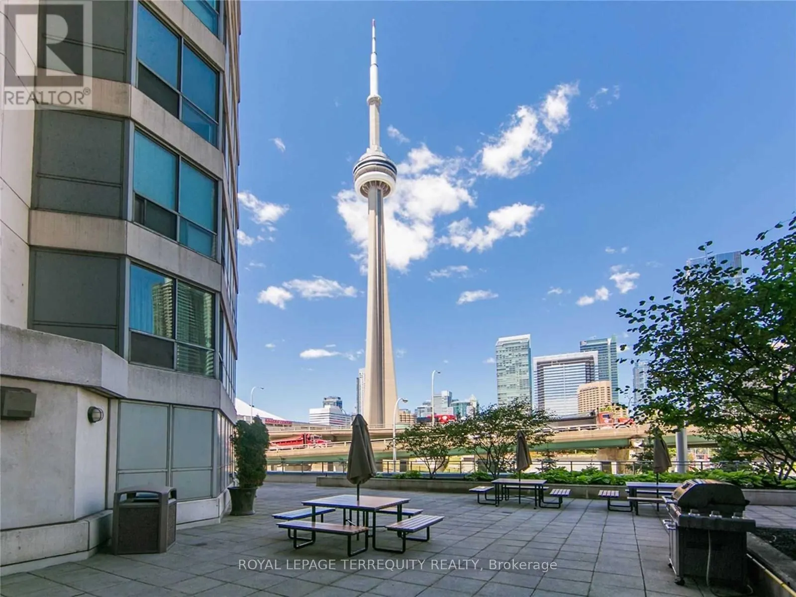 1112 - 228 QUEENS QUAY W