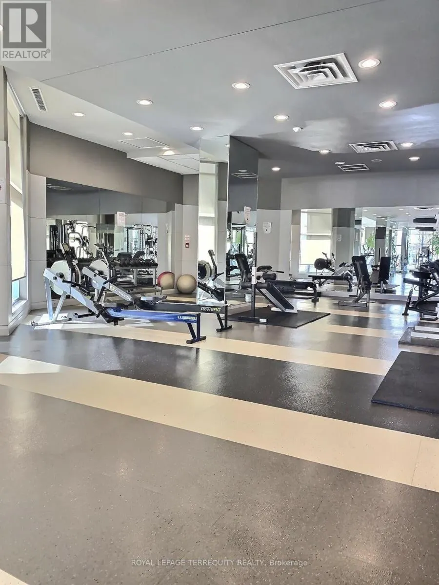 1112 - 228 QUEENS QUAY W