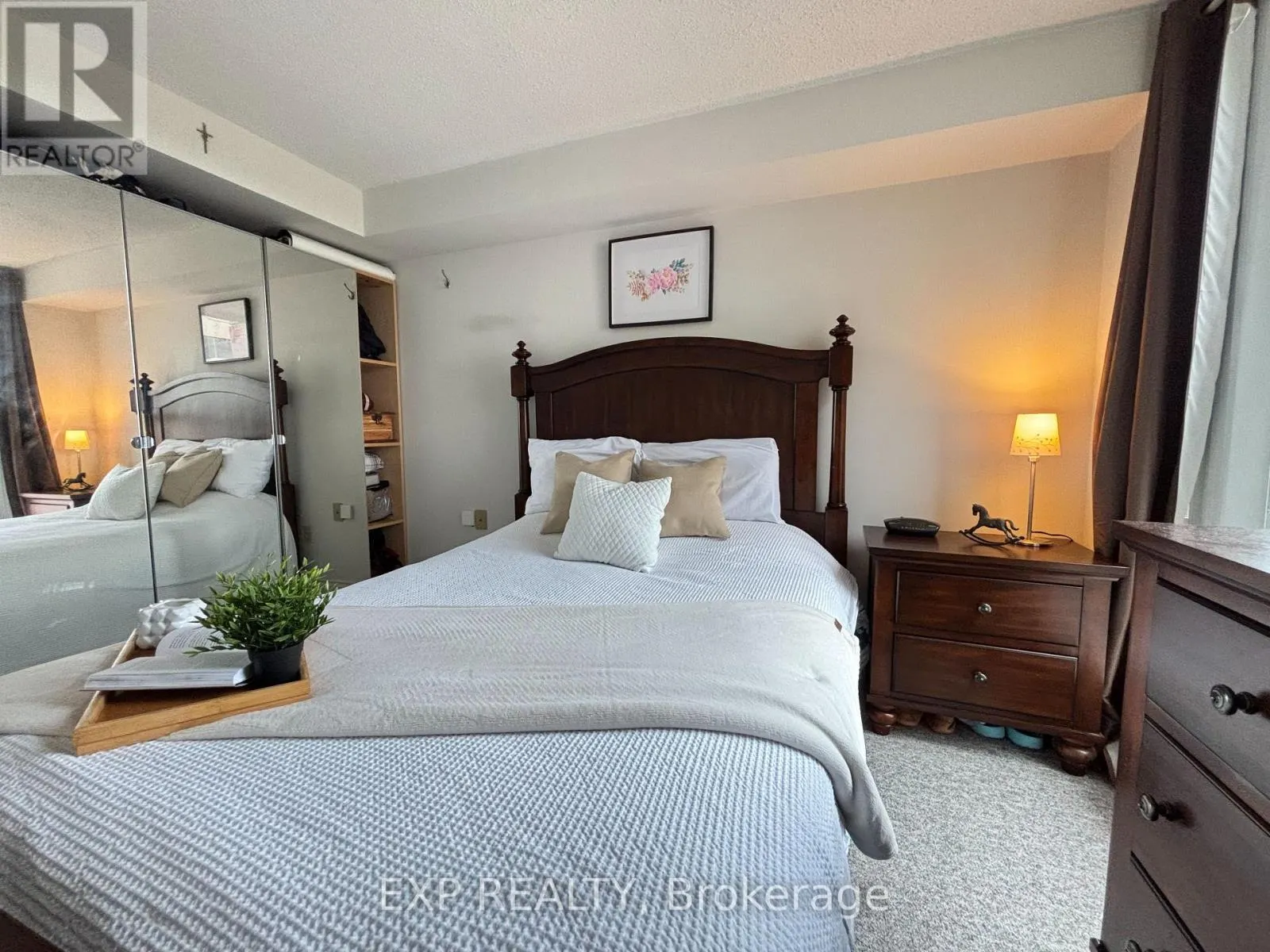 705 - 725 KING STREET W