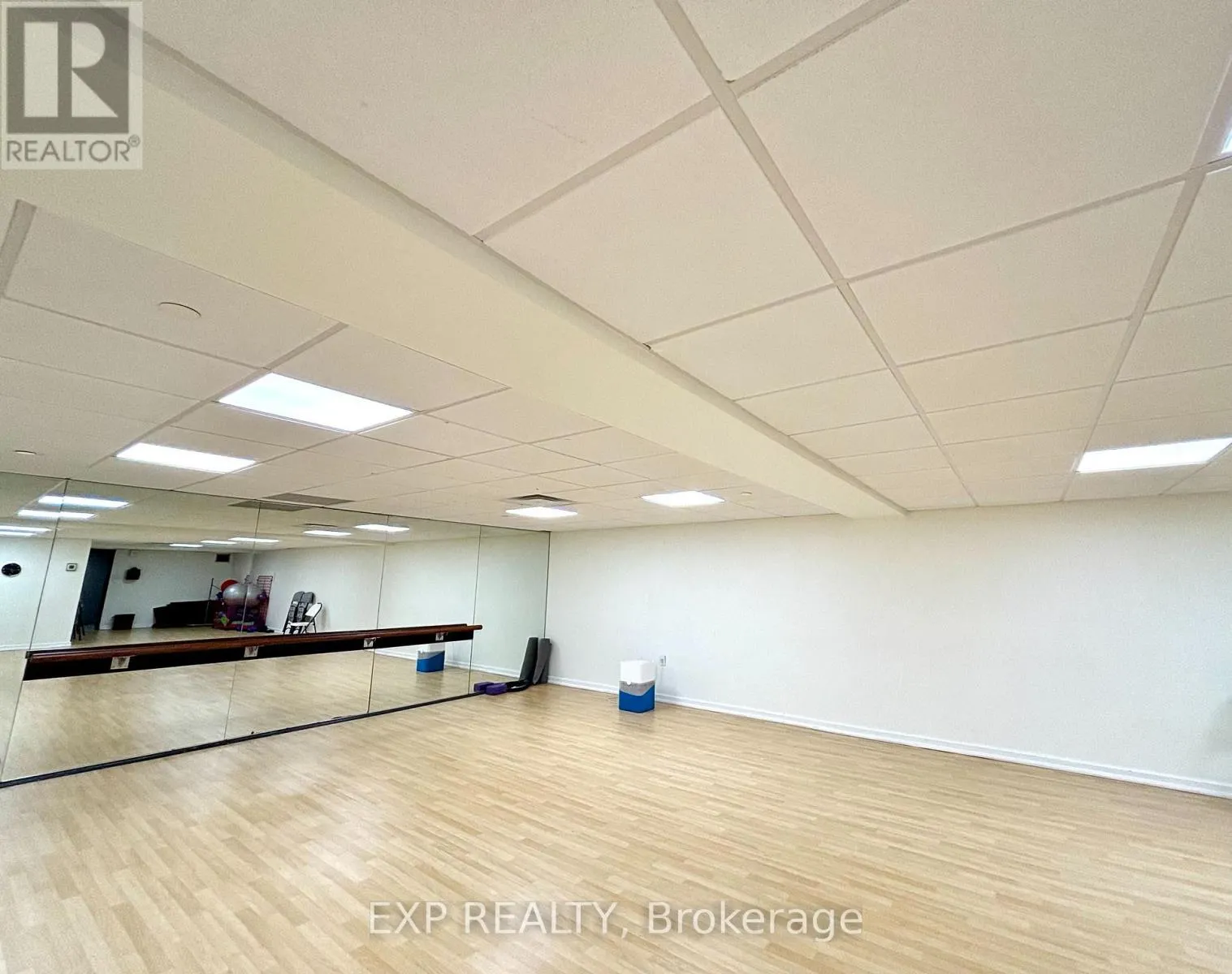 705 - 725 KING STREET W