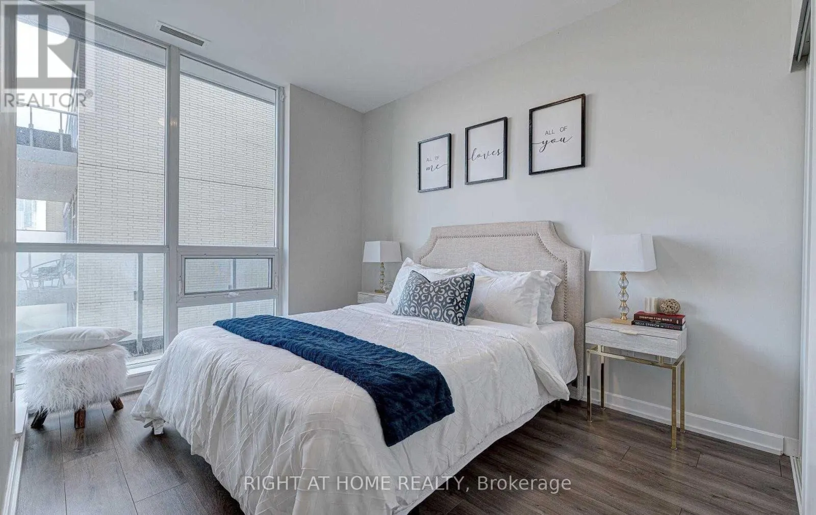 404 - 62 FOREST MANOR ROAD