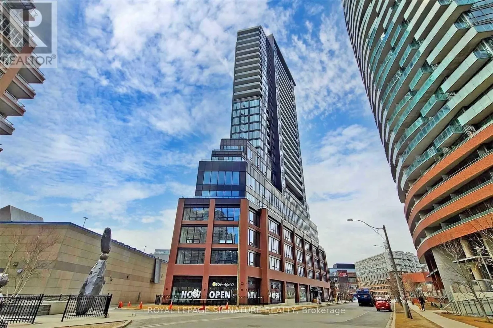1802 - 135 EAST LIBERTY STREET