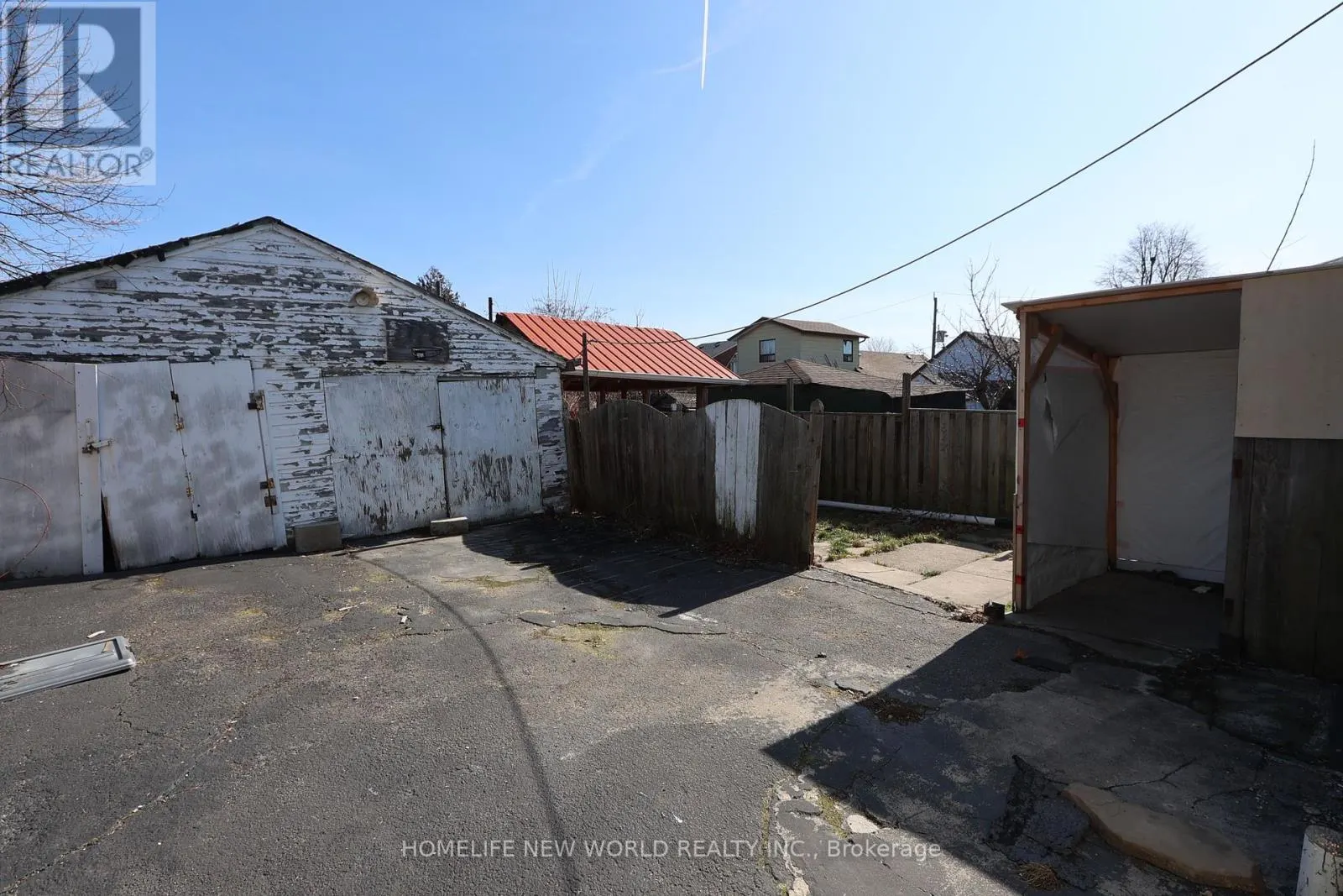 LOWER - 609 GLENHOLME AVENUE
