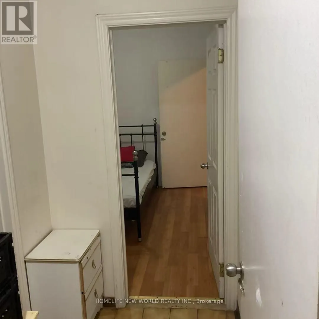 LOWER LEVEL BASEMENT - 584 DUNDAS STREET W