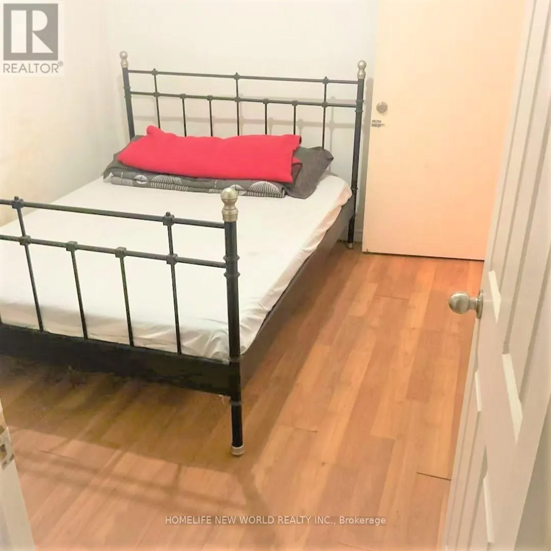LOWER LEVEL BASEMENT - 584 DUNDAS STREET W