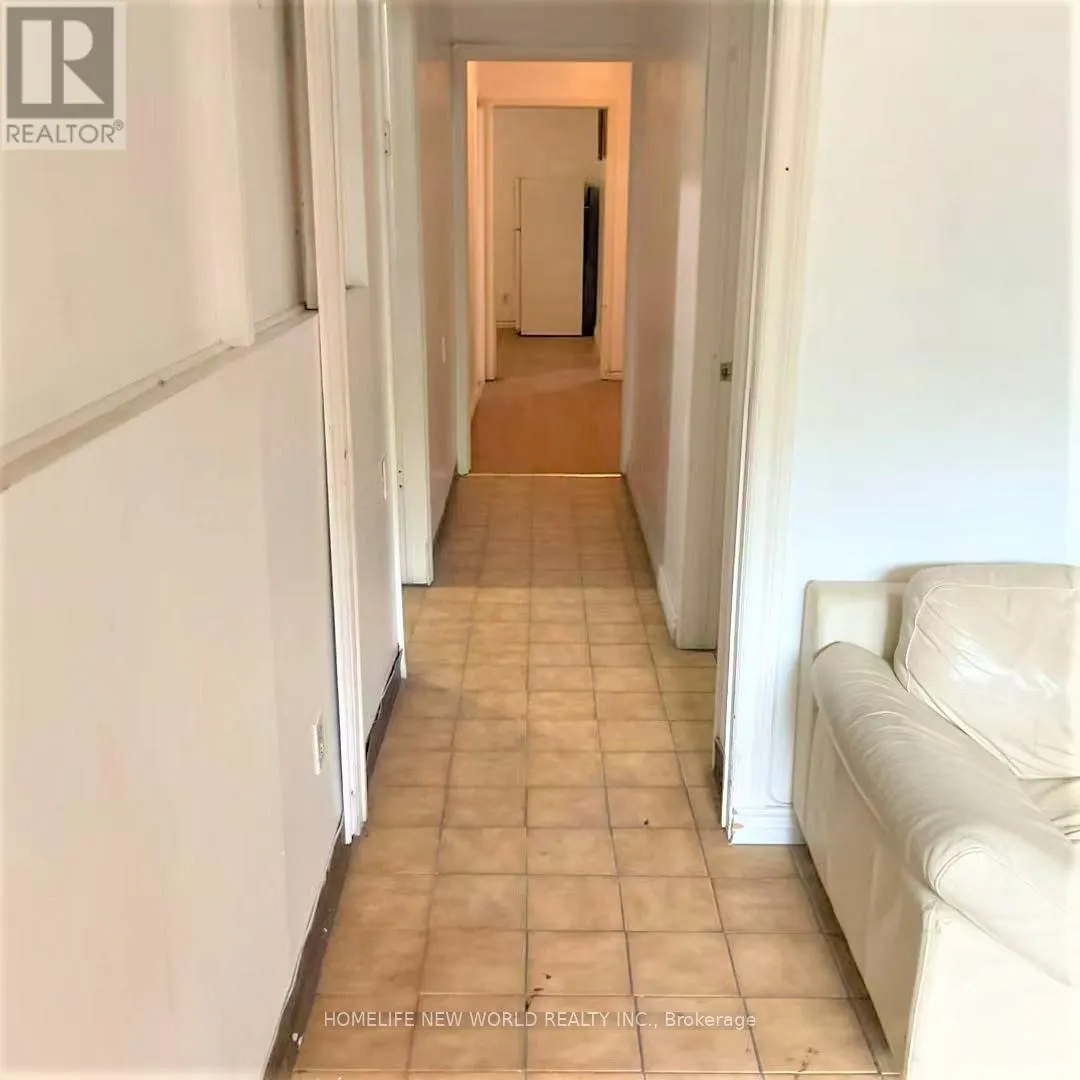 LOWER LEVEL BASEMENT - 584 DUNDAS STREET W