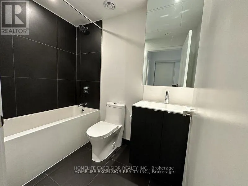 1120 - 20 EDWARD STREET