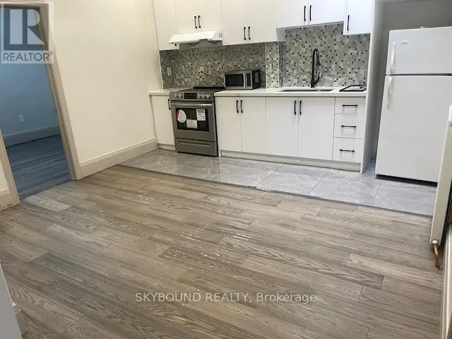 APT 2 - 442 QUEEN STREET W