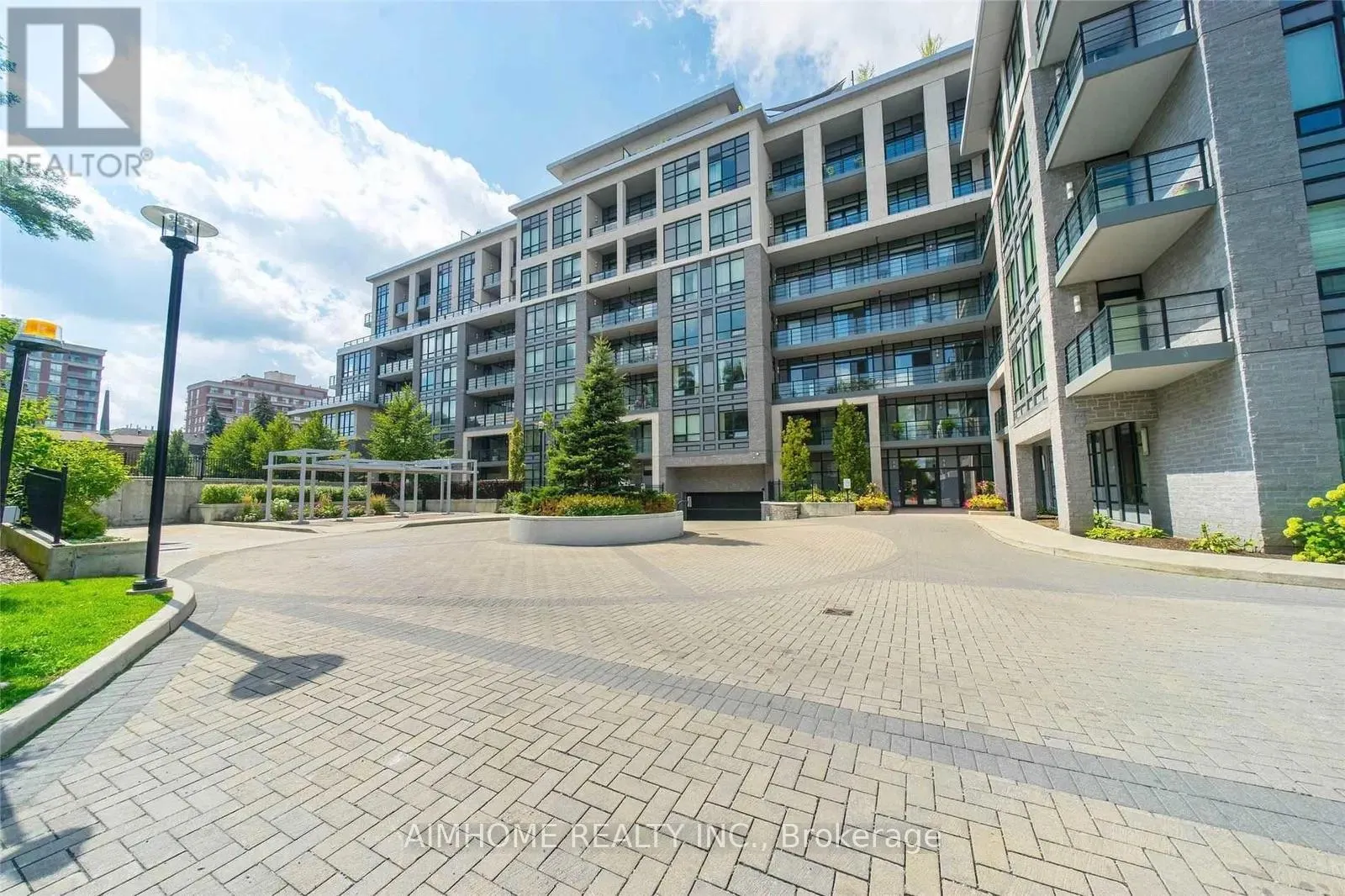 506 - 21 CLAIRTRELL ROAD