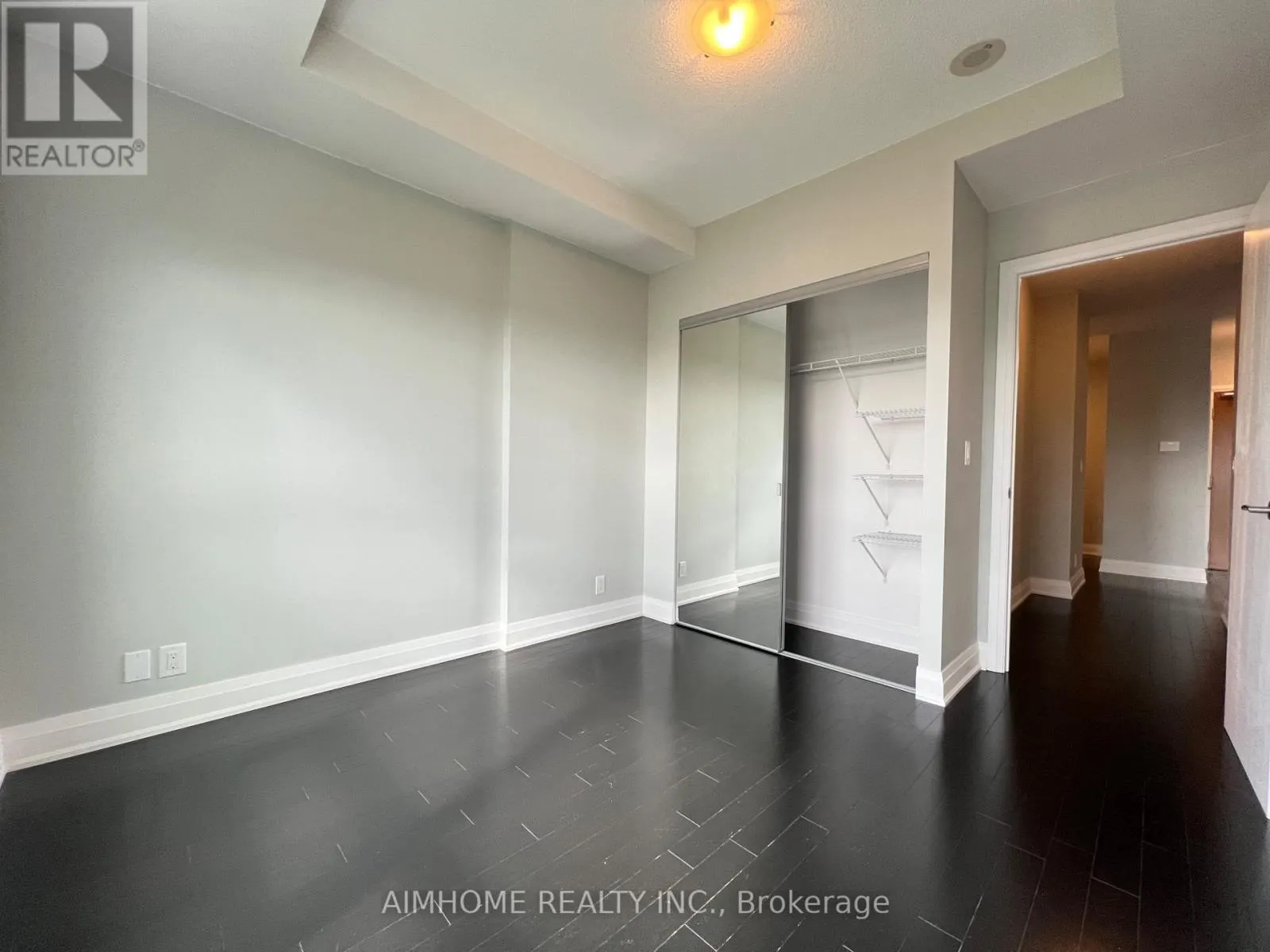506 - 21 CLAIRTRELL ROAD