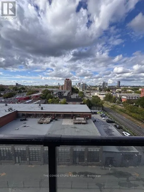 815 - 181 STERLING ROAD