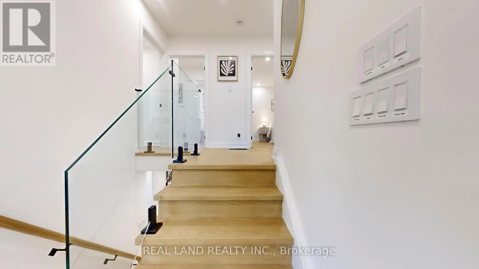 38 CRESTHAVEN DRIVE