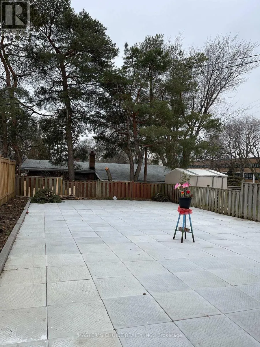 166 ROYWOOD DRIVE