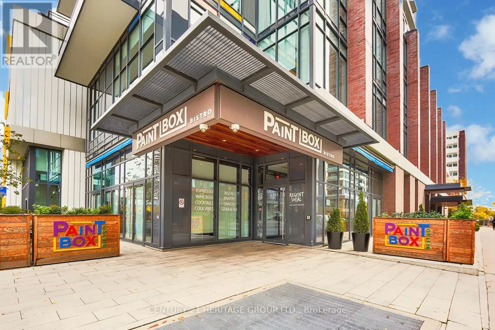 1711 - 225 SACKVILLE STREET