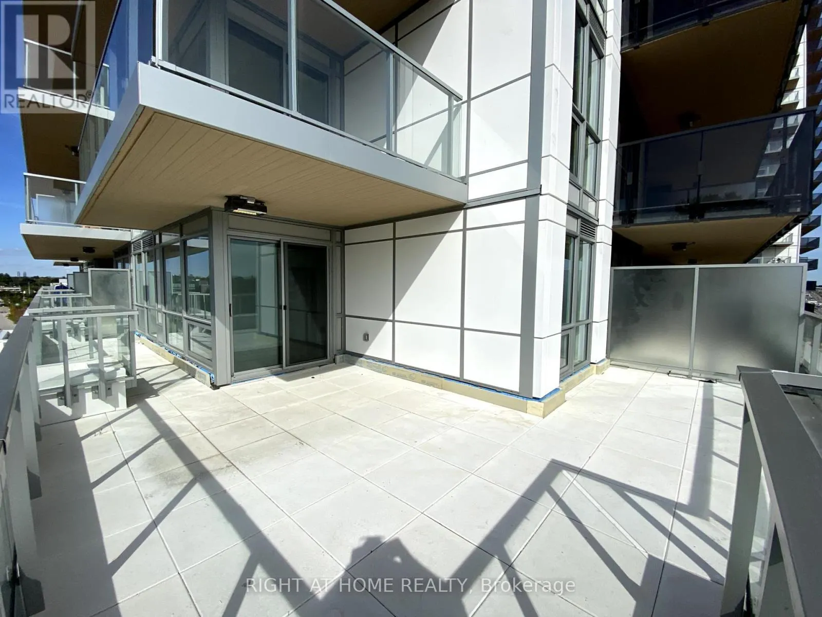 606 - 25 MCMAHON DRIVE
