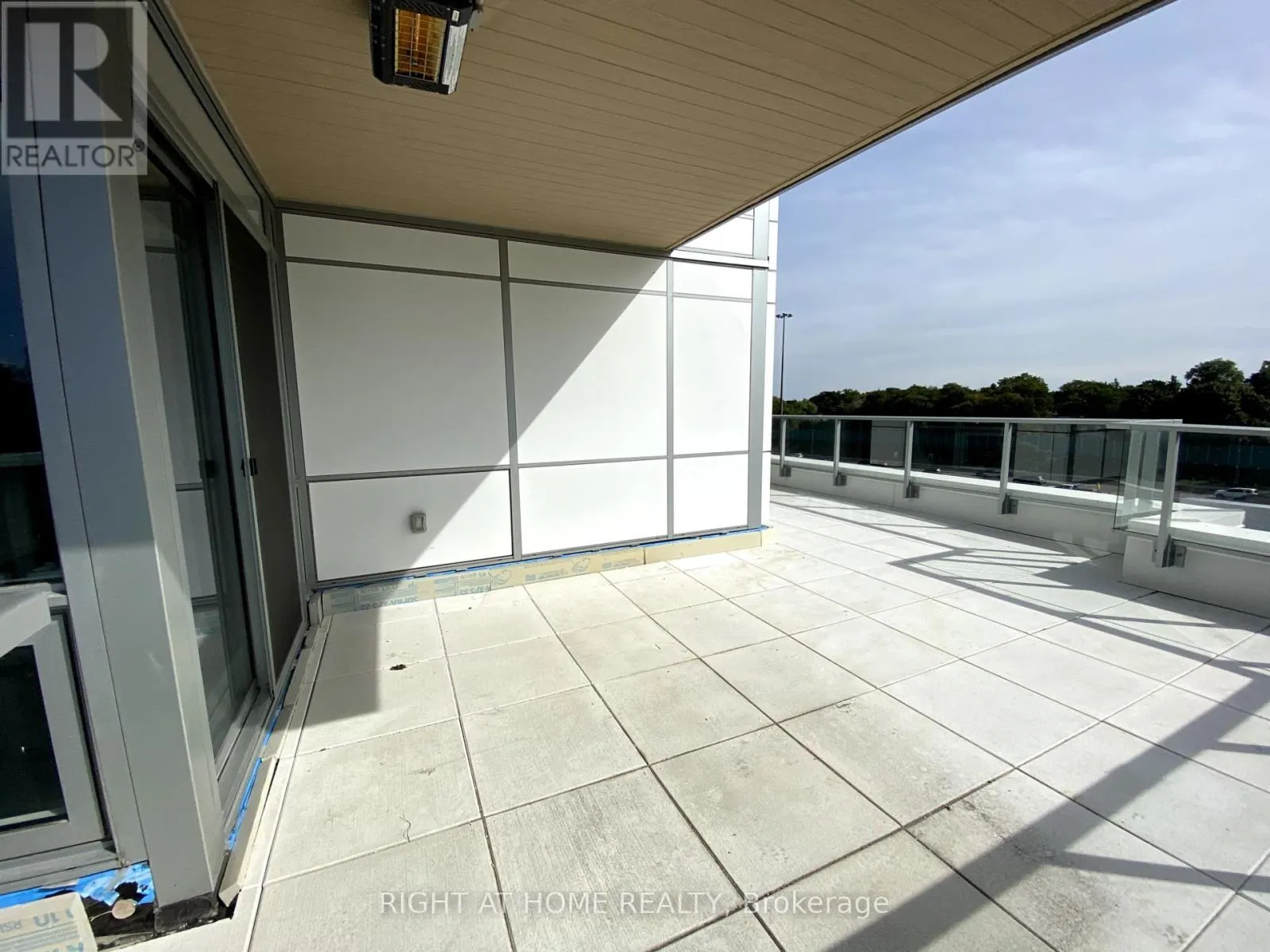 606 - 25 MCMAHON DRIVE