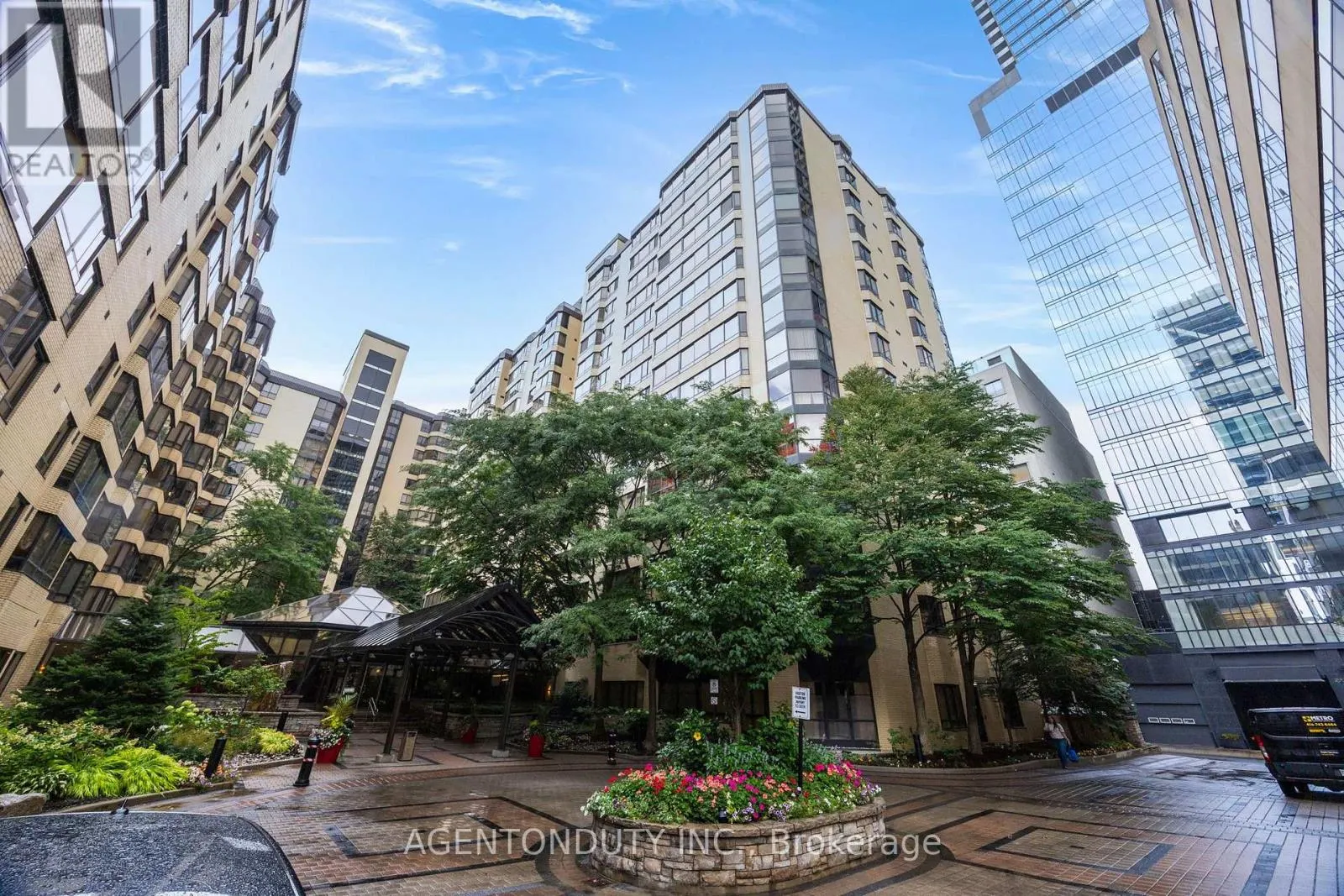 501 - 211 ST PATRICK STREET