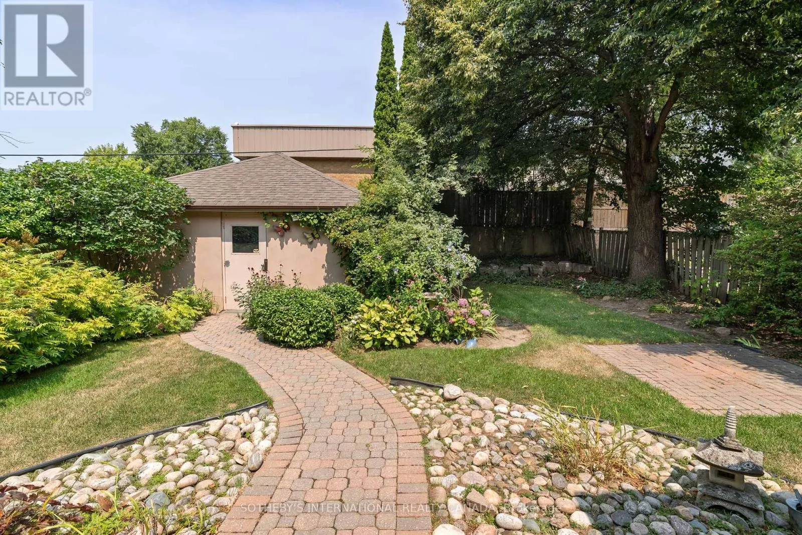 78 RIDELLE AVENUE
