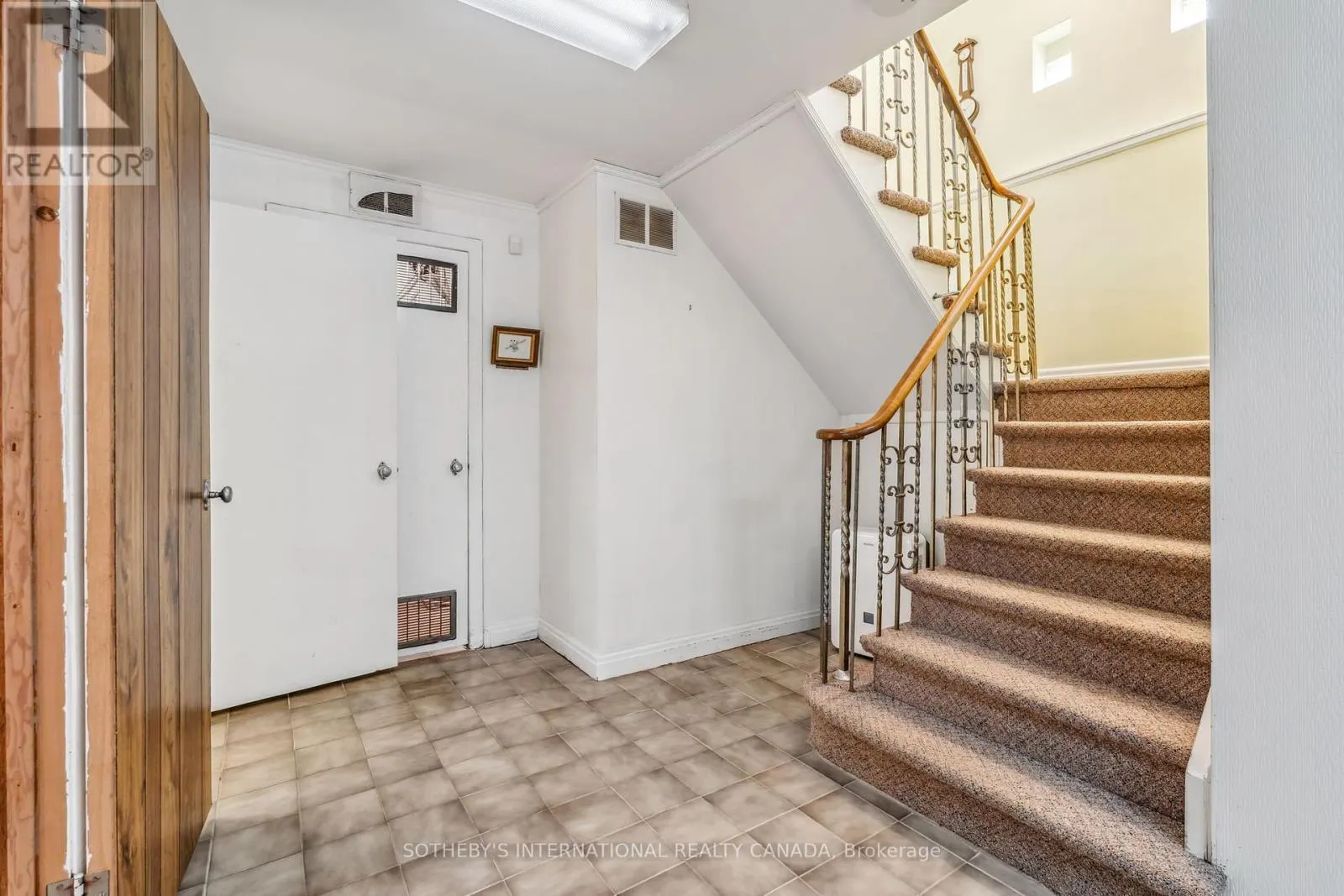 78 RIDELLE AVENUE