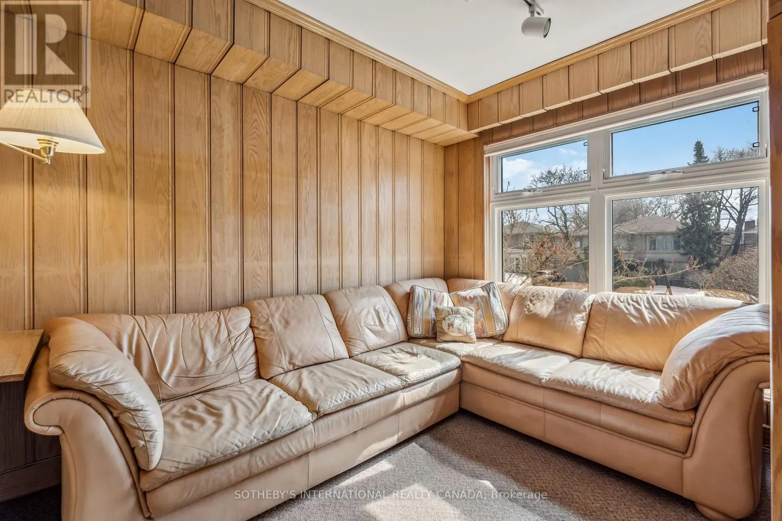 78 RIDELLE AVENUE