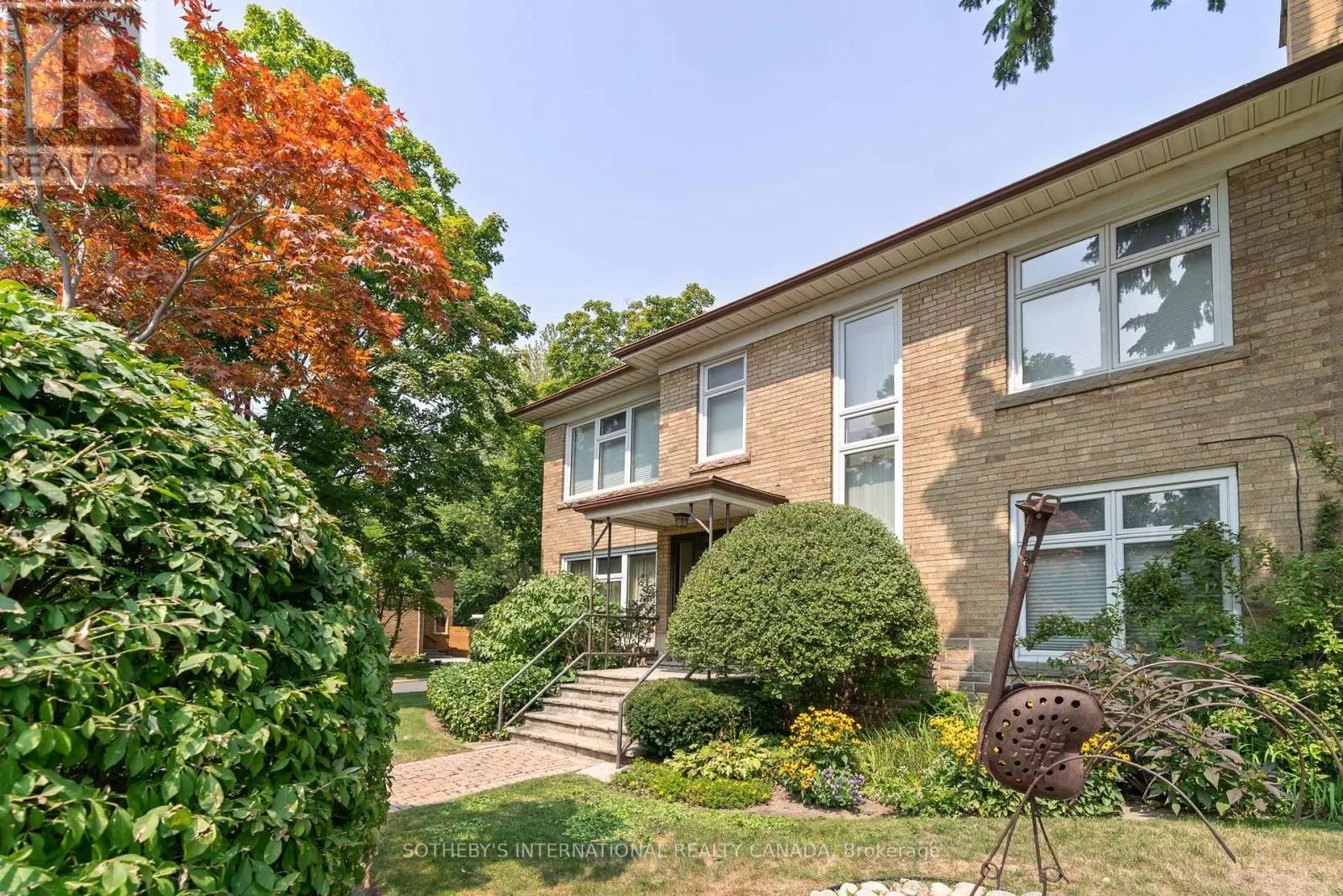 78 RIDELLE AVENUE
