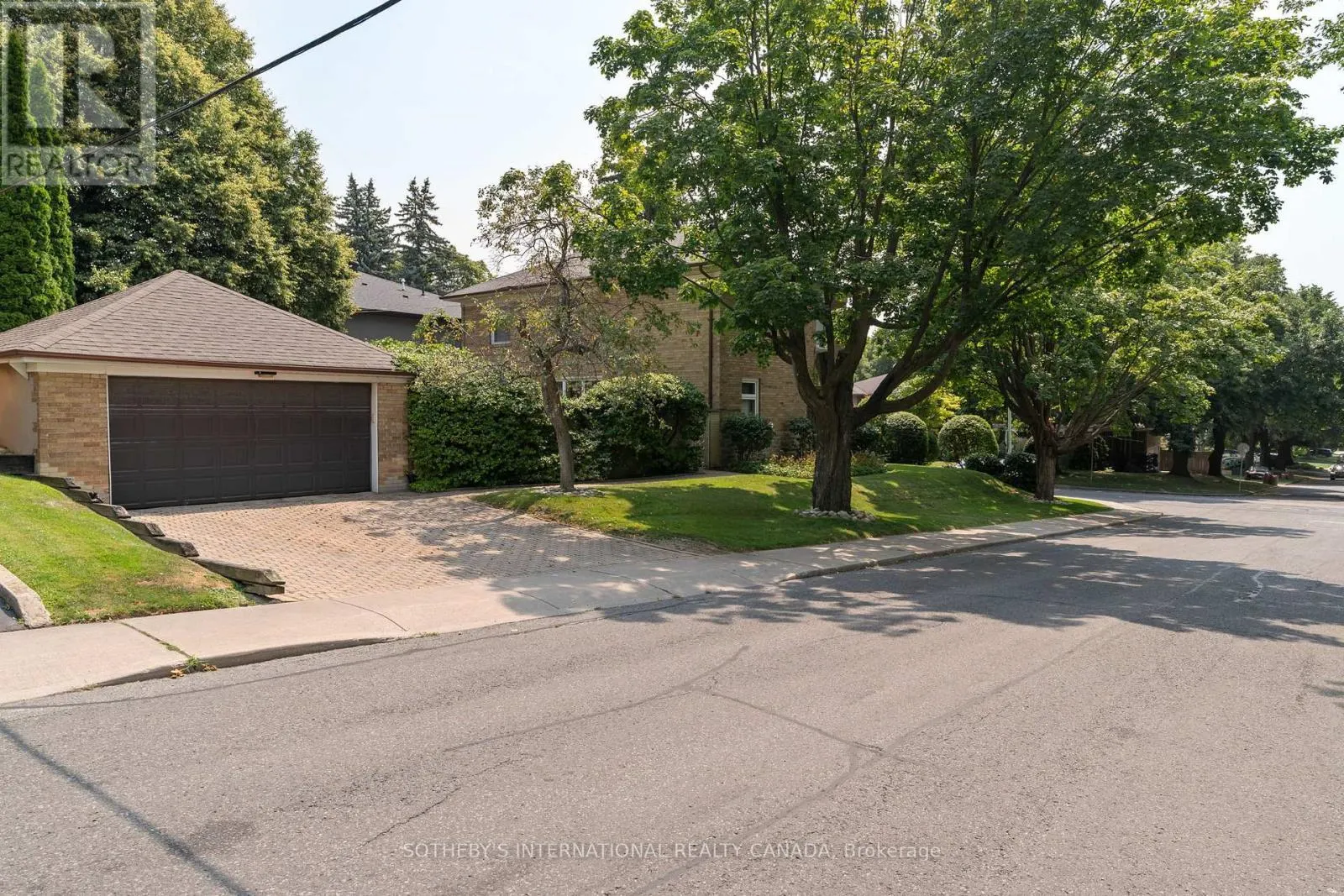 78 RIDELLE AVENUE