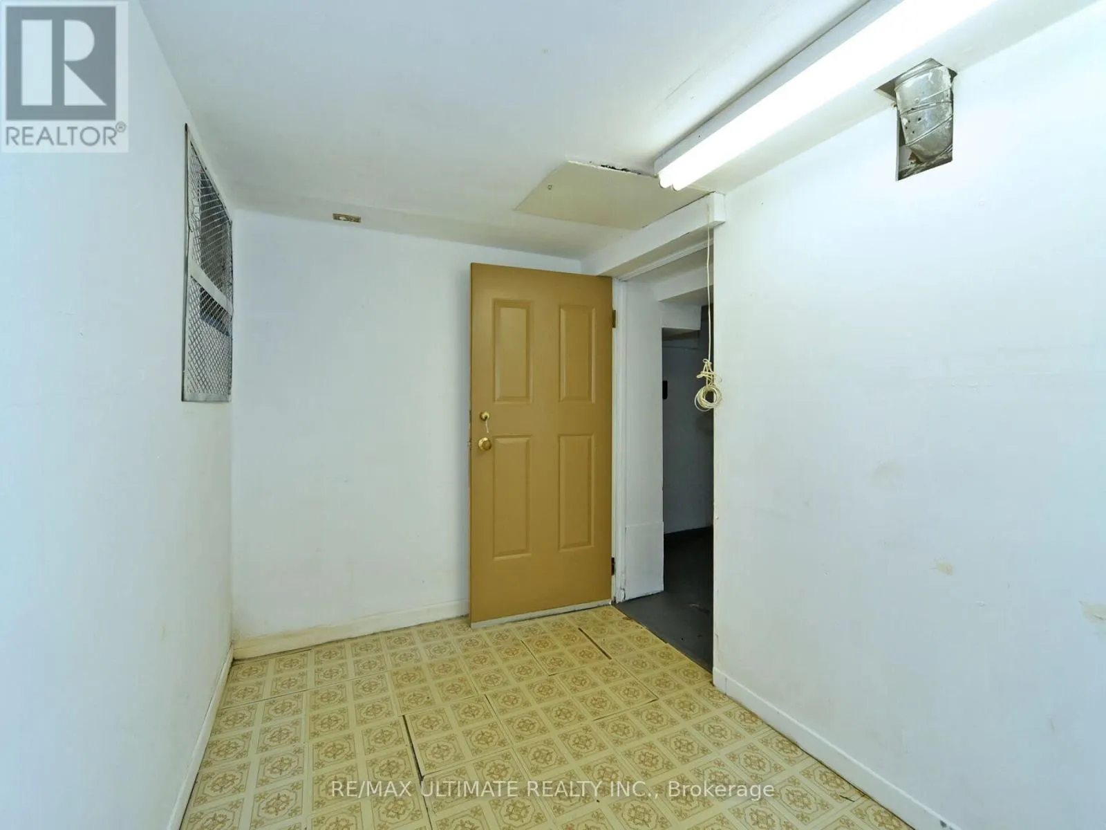 86 CHERRYWOOD AVENUE