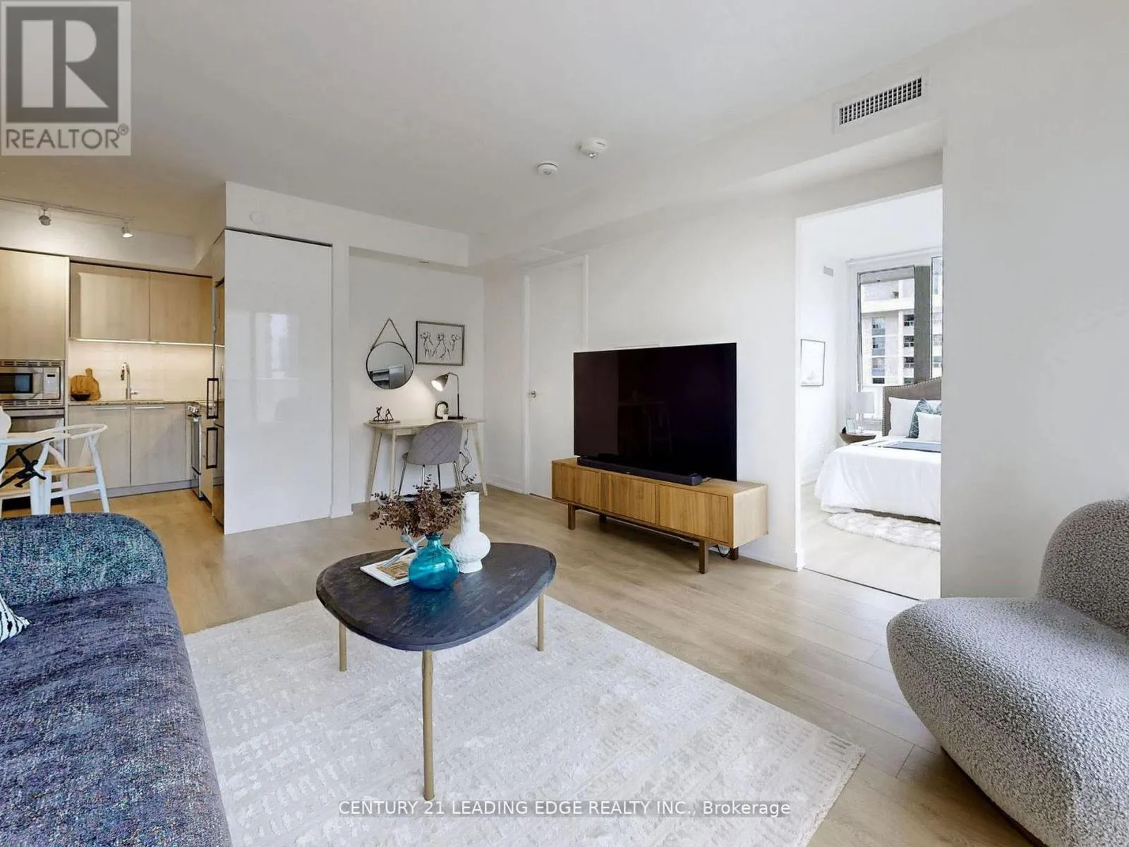 1009 - 501 YONGE STREET