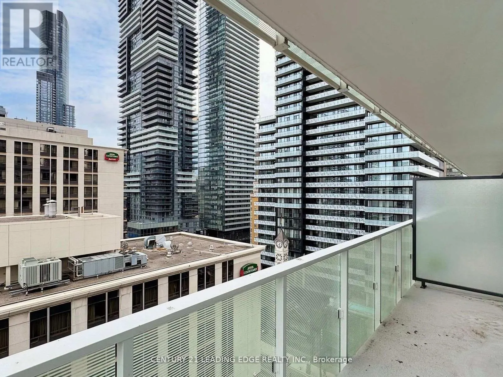 1009 - 501 YONGE STREET