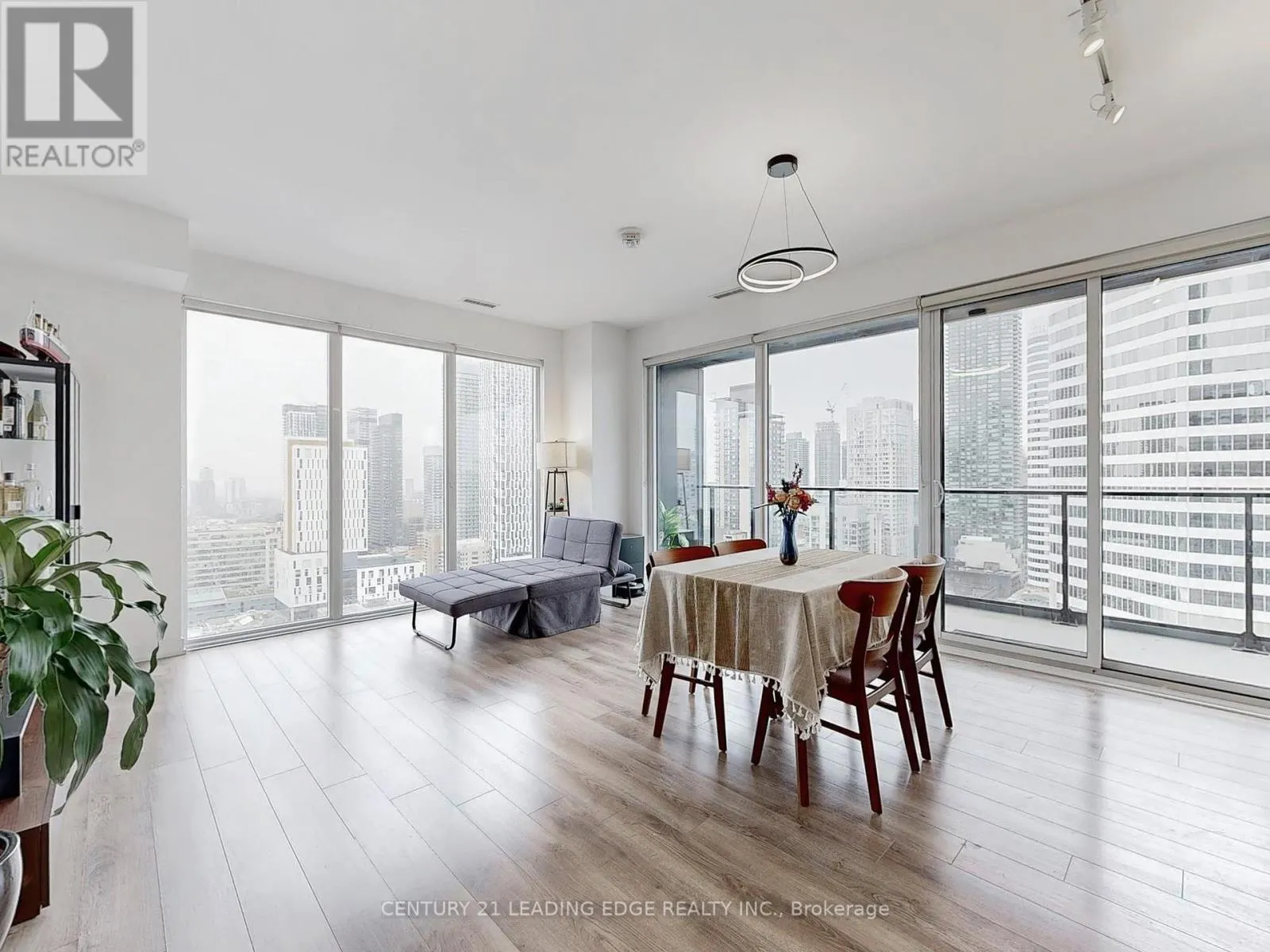 2403 - 20 EDWARD STREET