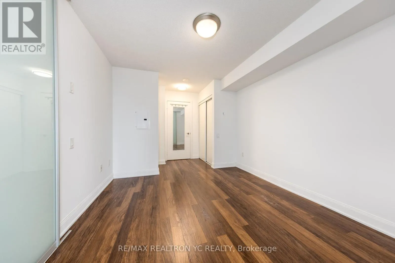 1103 - 2191 YONGE STREET