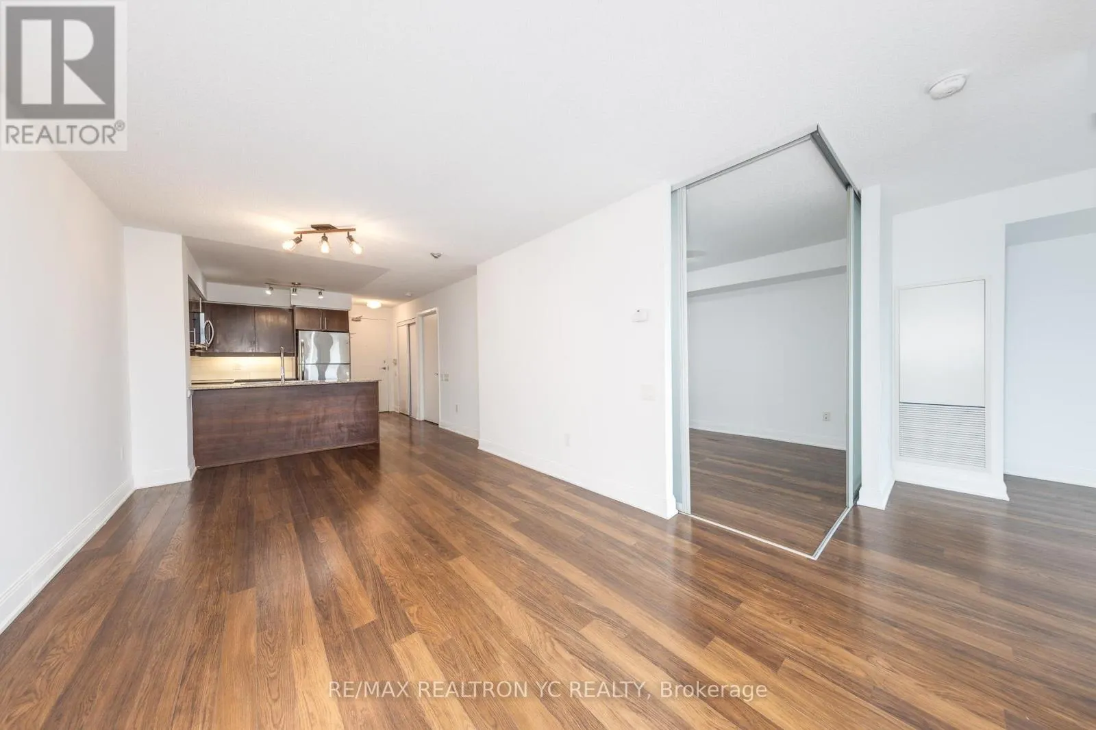 1103 - 2191 YONGE STREET