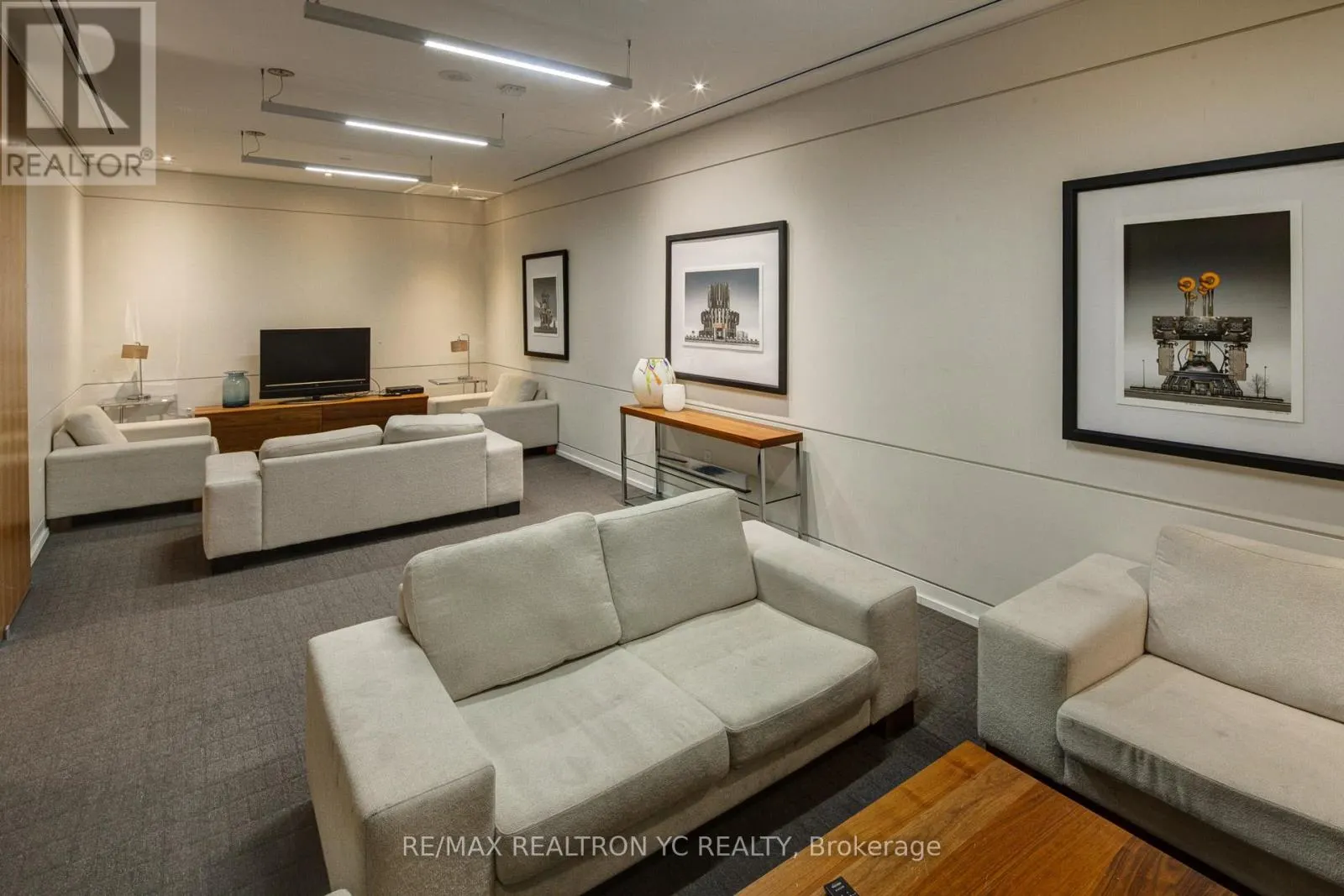 1103 - 2191 YONGE STREET