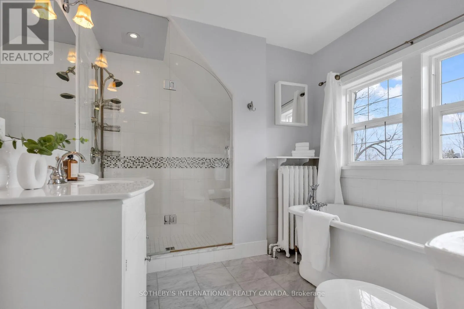 68 ASTLEY AVENUE