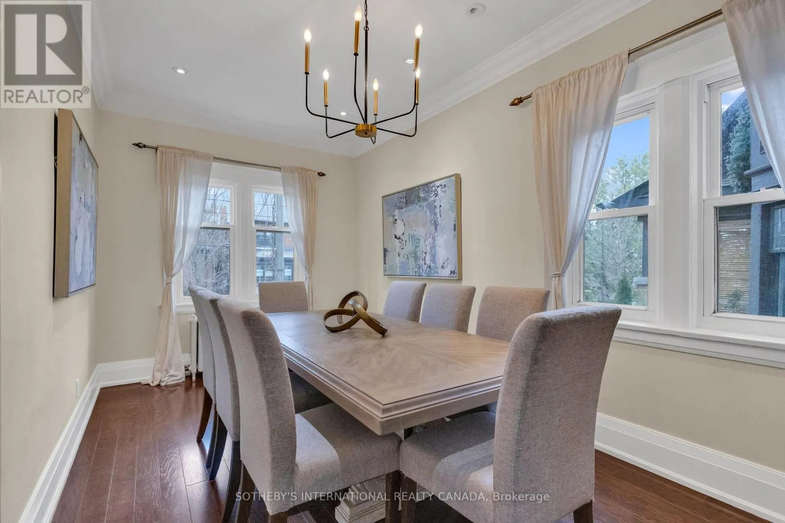 68 ASTLEY AVENUE