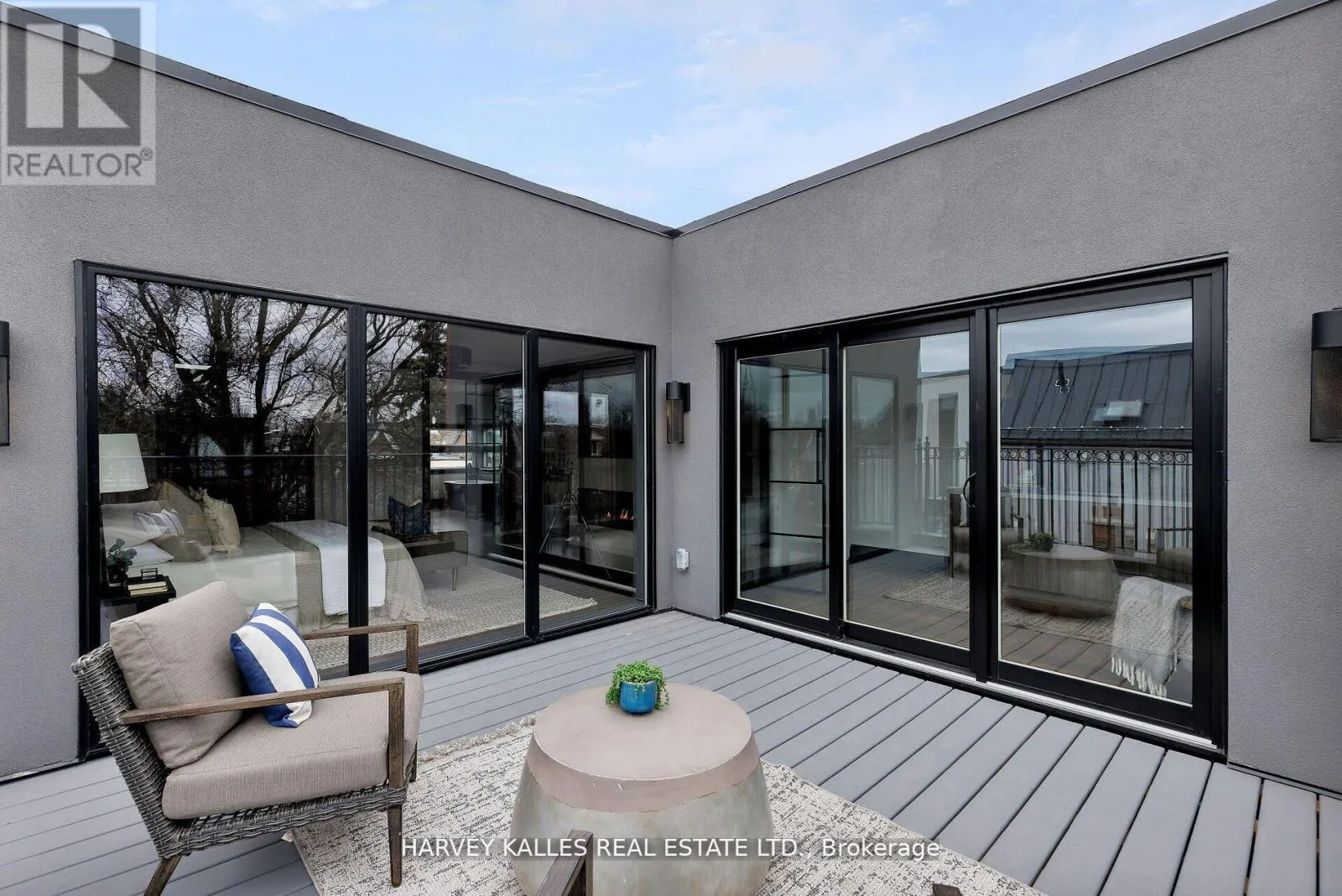 498 ROXTON ROAD