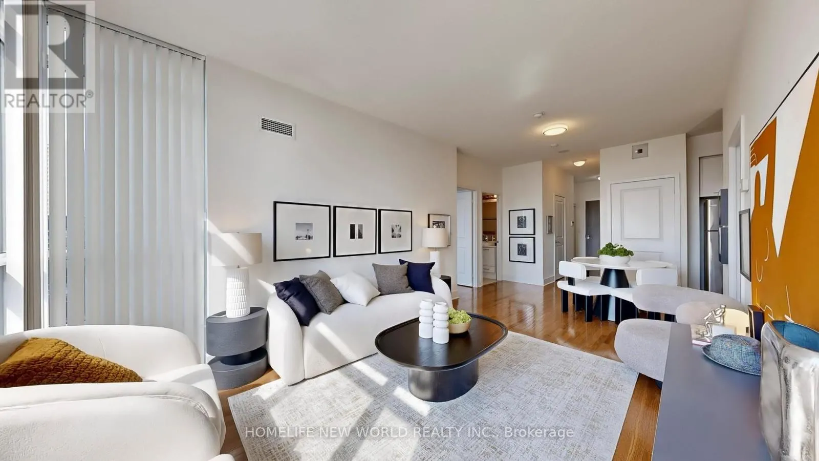 401 - 26 NORTON AVENUE