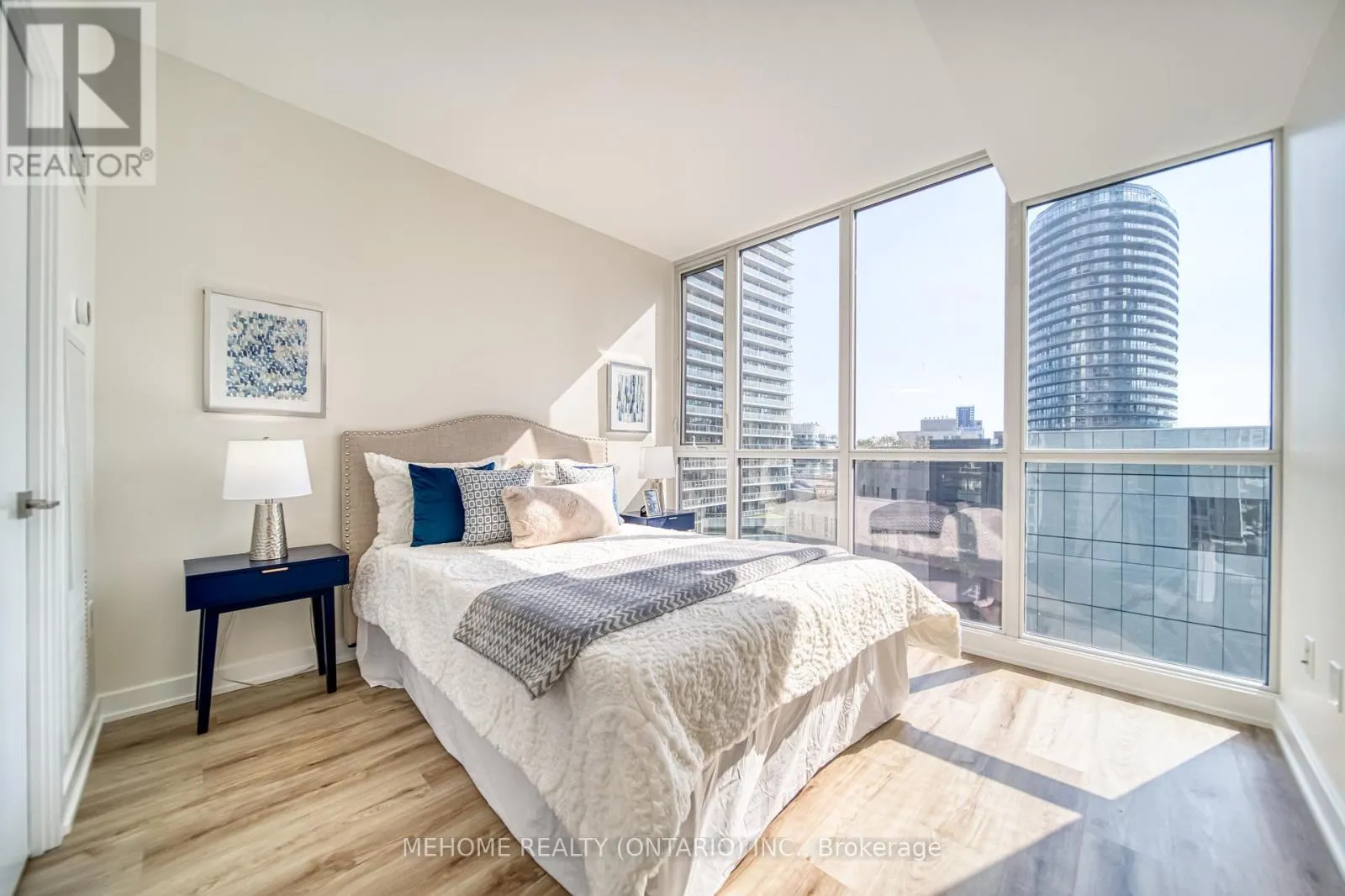 706 - 85 QUEENS WHARF ROAD