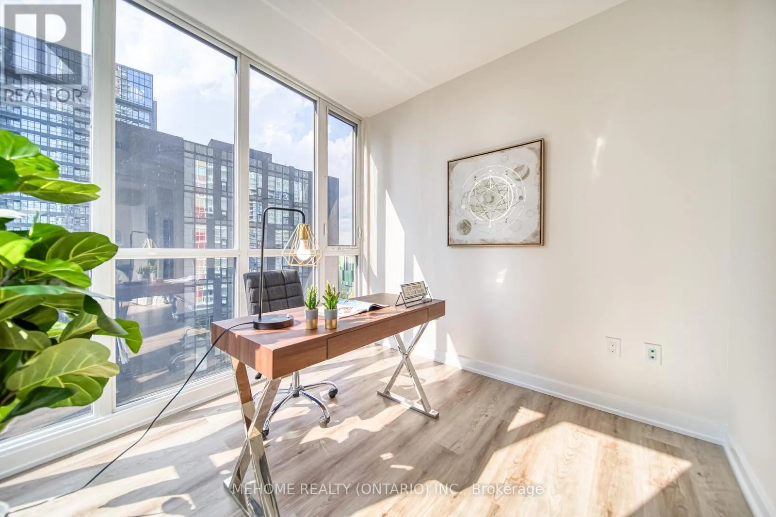 706 - 85 QUEENS WHARF ROAD
