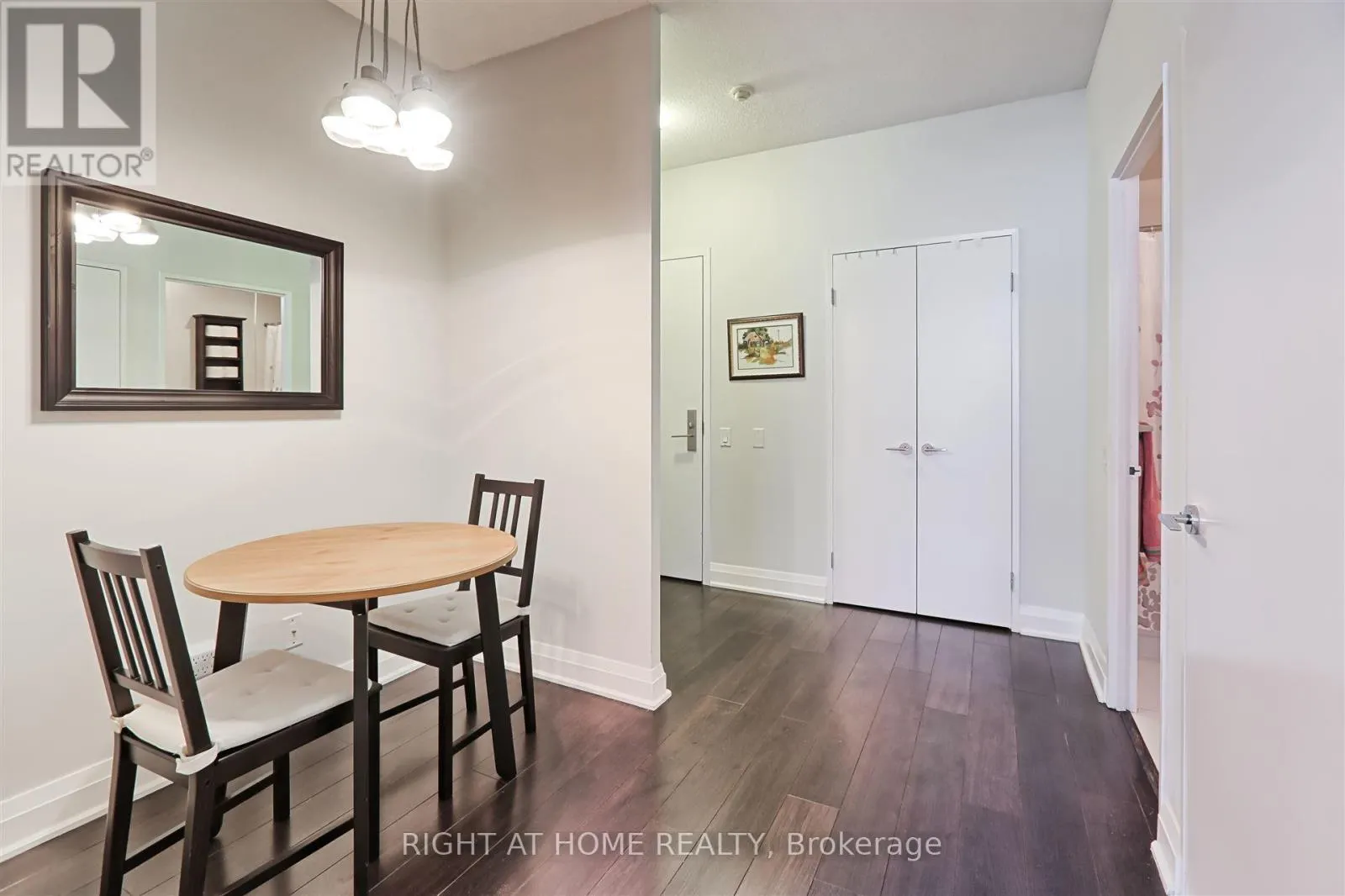 908 - 83 REDPATH AVENUE