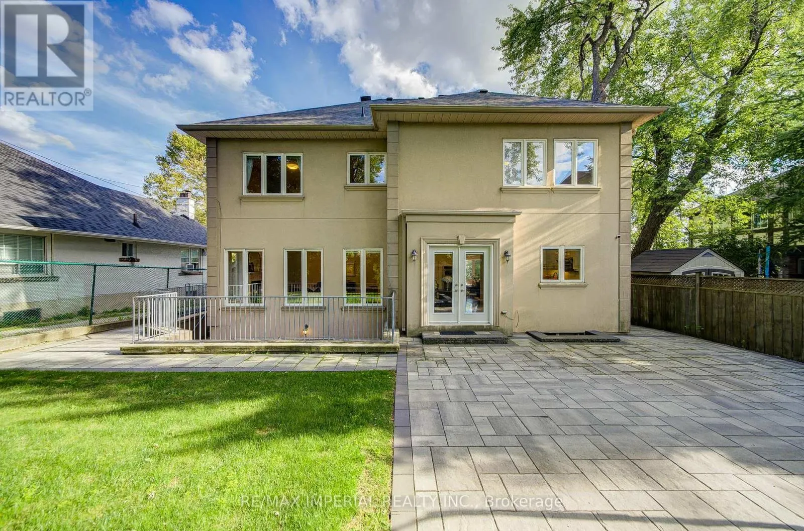 206 HOLLYWOOD AVENUE